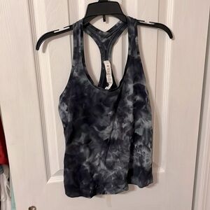 Lululemon teal and black cropped tank top!